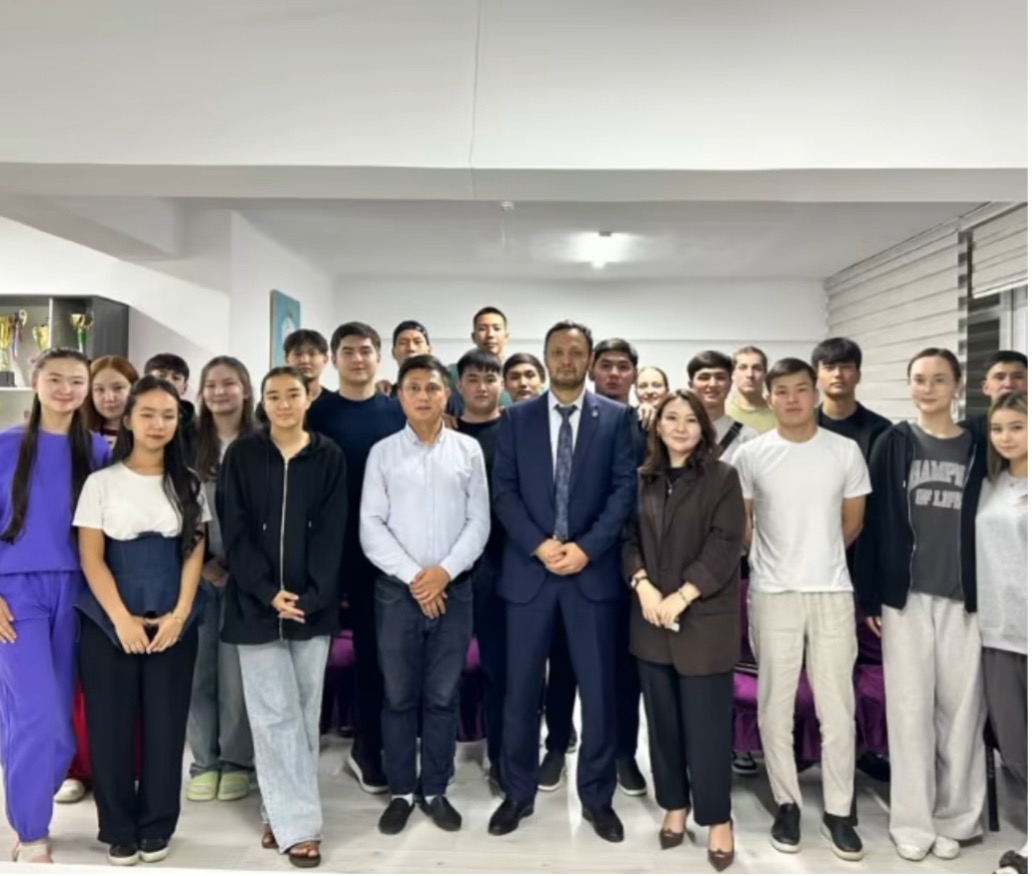 Руководство факультета встретилось с жильцами общежития №8.